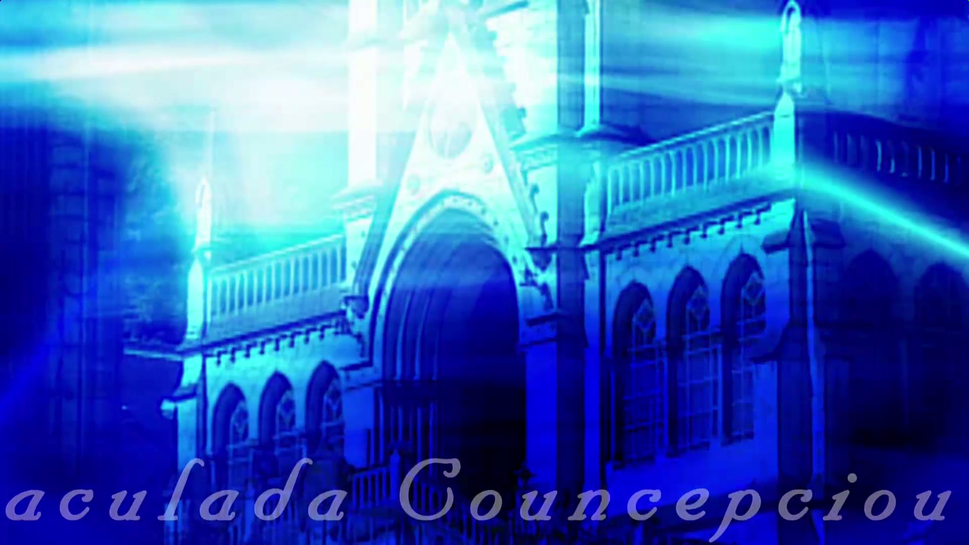  Procesión de antorchas en el Vía Crucis